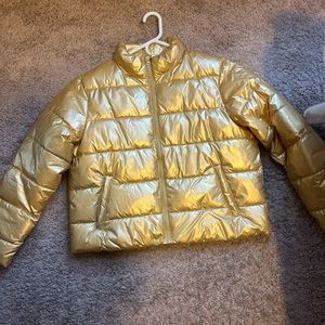 gold puffer